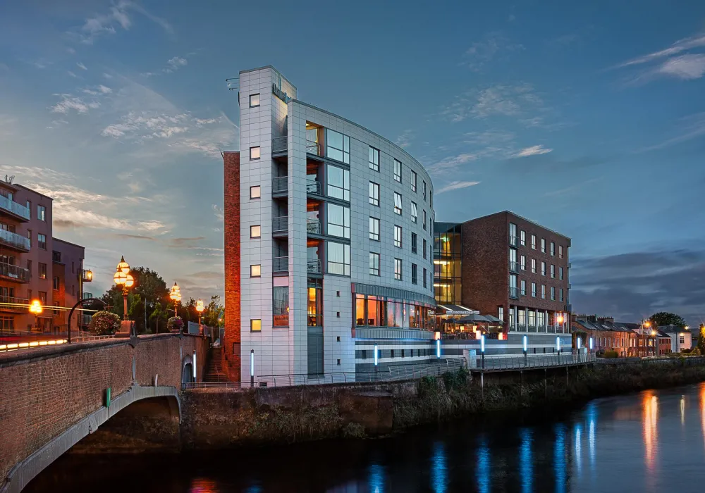 Absolute Hotel